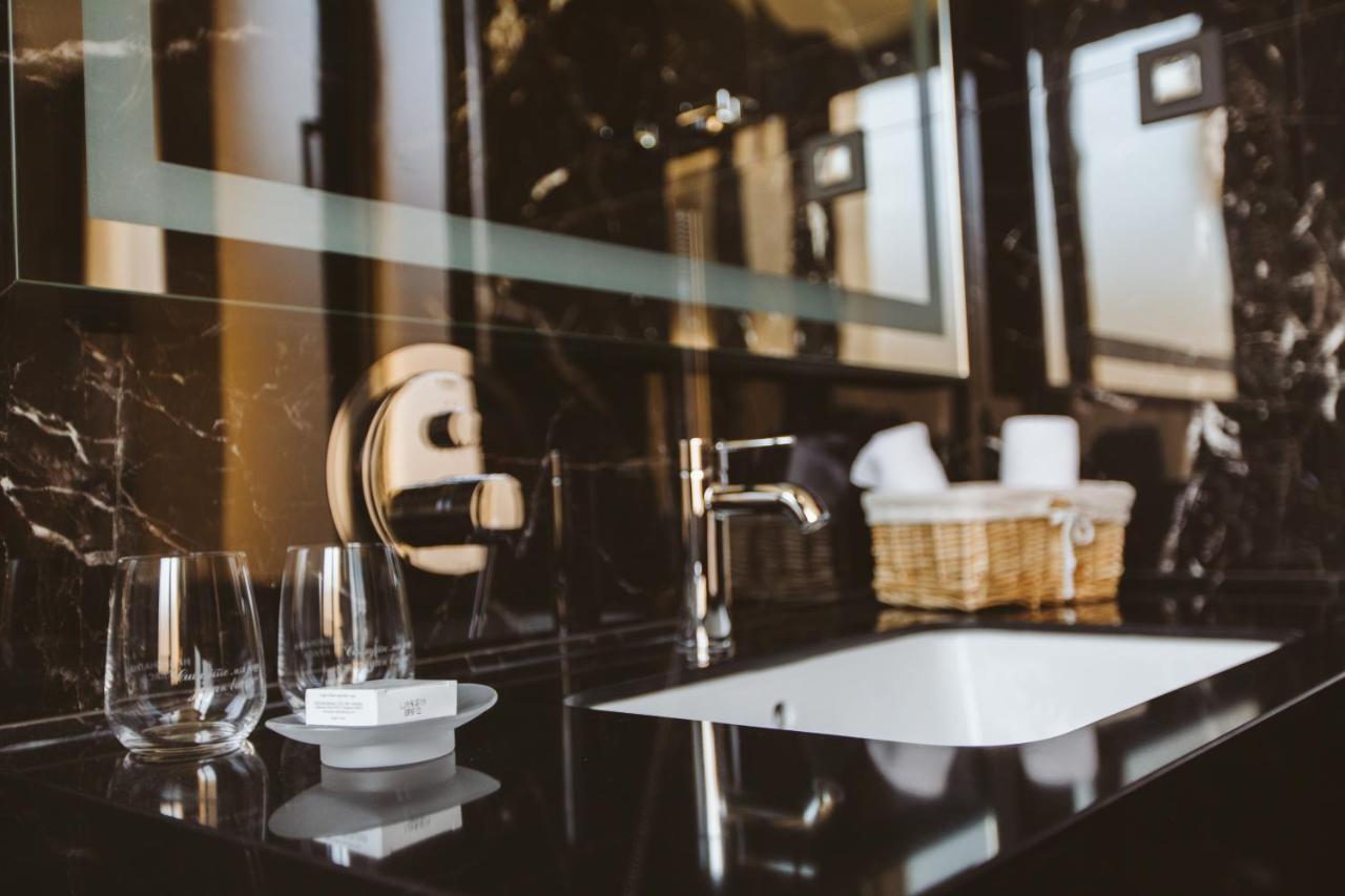 בלגרד Maccani Black Luxury Suites מראה חיצוני תמונה